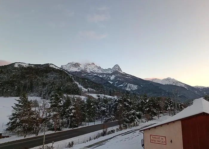 Grand Confort Pour 3 Personnes Linge En Option *