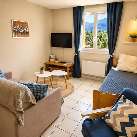 Grand Confort Pour 3 Personnes Linge En Option * Barcelonnette